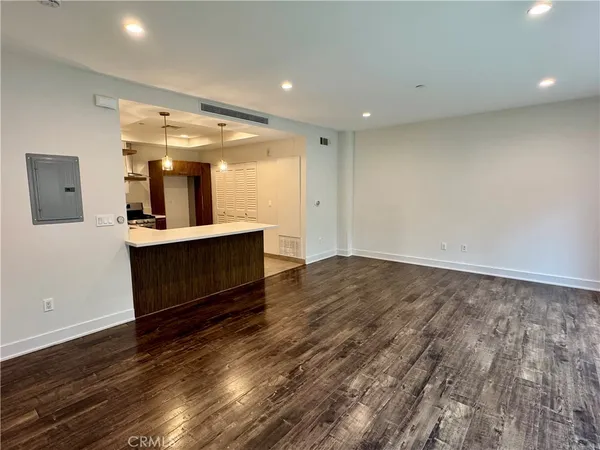 $628,000 | 2428 East Del Mar Boulevard, Unit 101, Pasadena, CA 91107