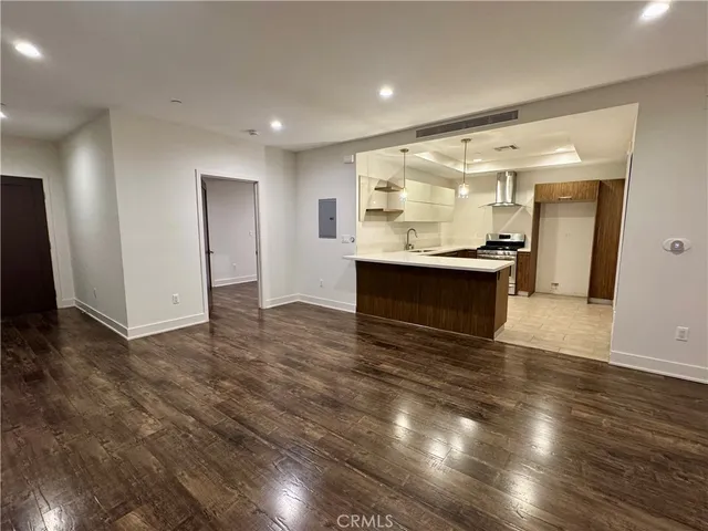 $640,000 | 2428 East Del Mar Boulevard, Unit 101, Pasadena, CA 91107