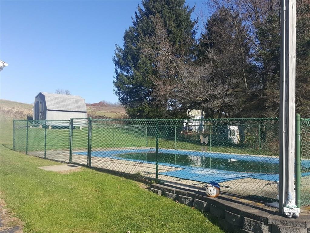 515 Boyers Road Harrisville, PA 16038 - Photo 4 of 19 Gallery Image 4