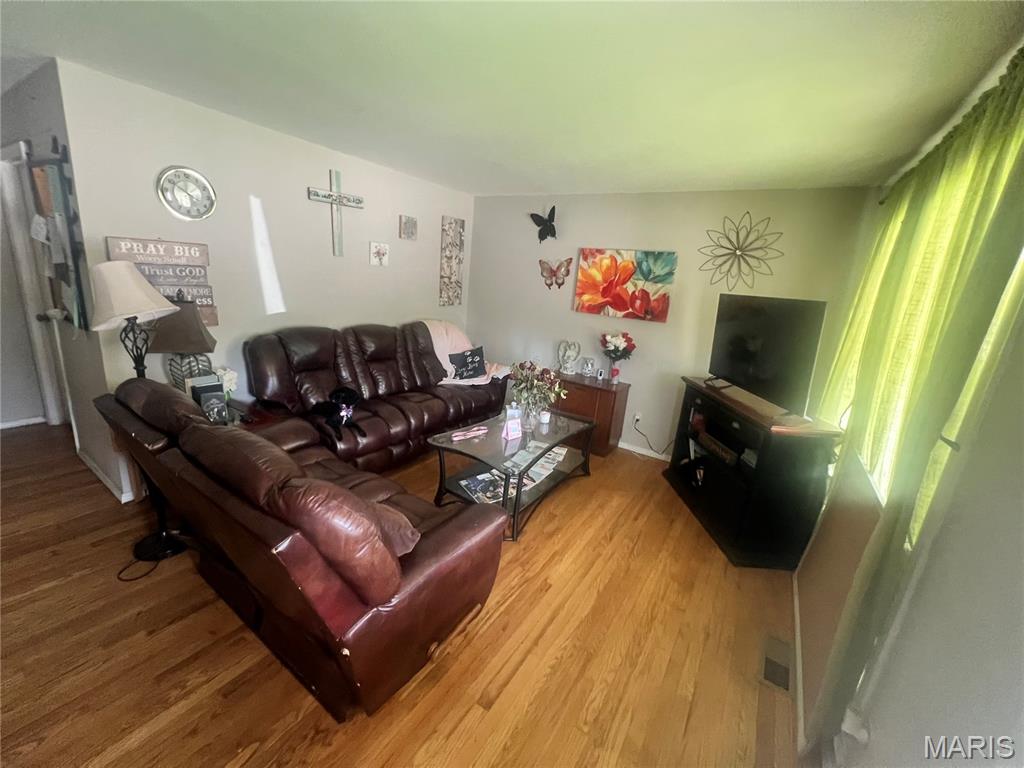 7344 Mexico Road St. Peters, MO 63376 - Photo 4 of 21