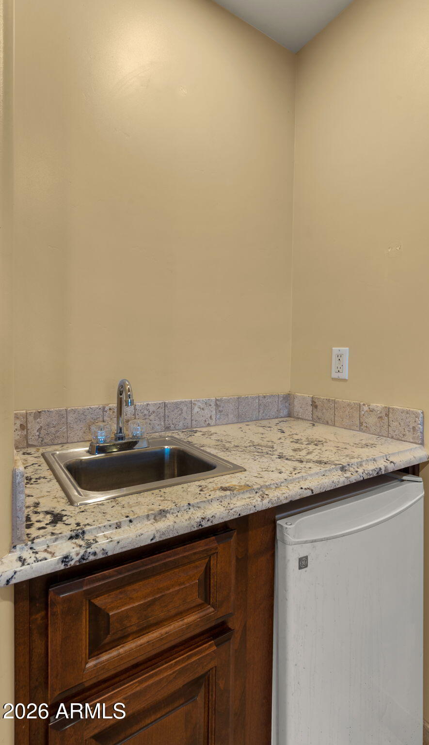 6562 East Cave Creek Road Cave Creek, AZ 85331 - Photo 42 of 109 45-web-or-mls-Wet Bar