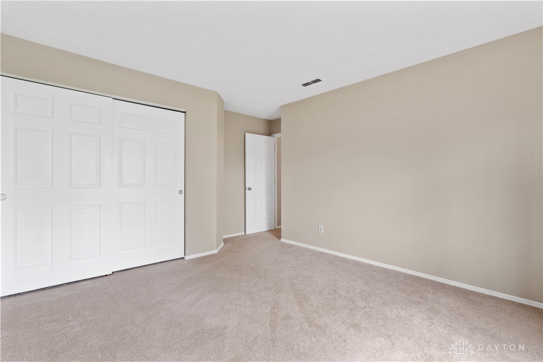 6527 Charlesgate Road Dayton, OH 45424 - Photo 21 of 35