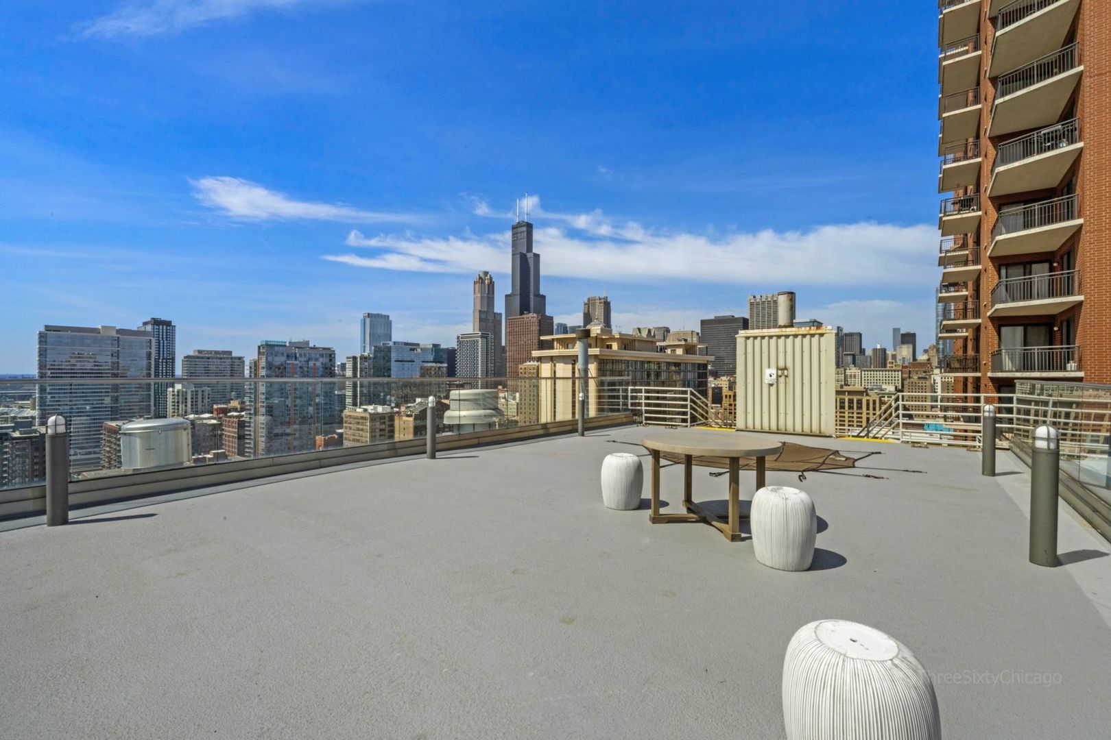 40 East 9th Street, Unit 402 Chicago, IL 60605 - Photo 16 of 24 a view of a city with tall buildings