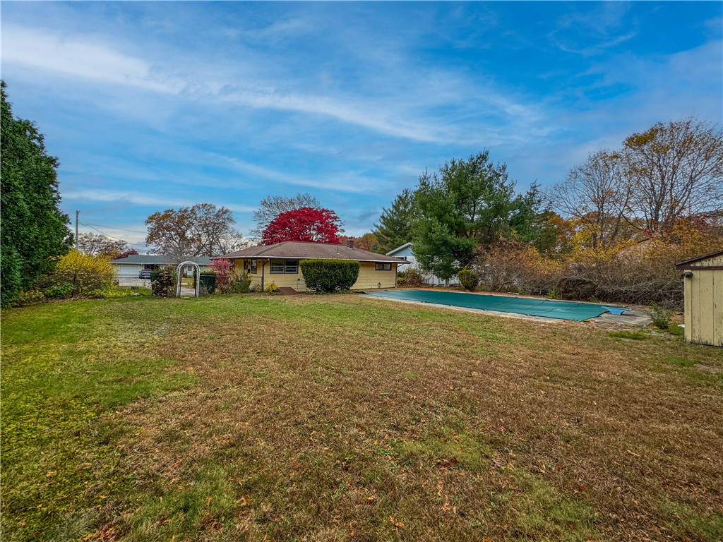 219 Dawn Boulevard Woonsocket, RI 02895 - Photo 4 of 18