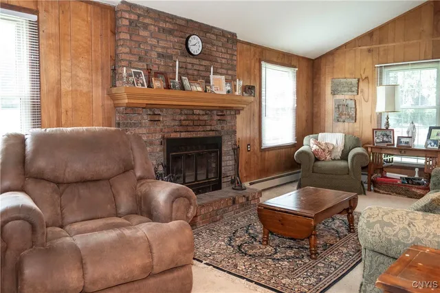 $300,000 | 8762 Grange Hill Road, Paris, NY 13456