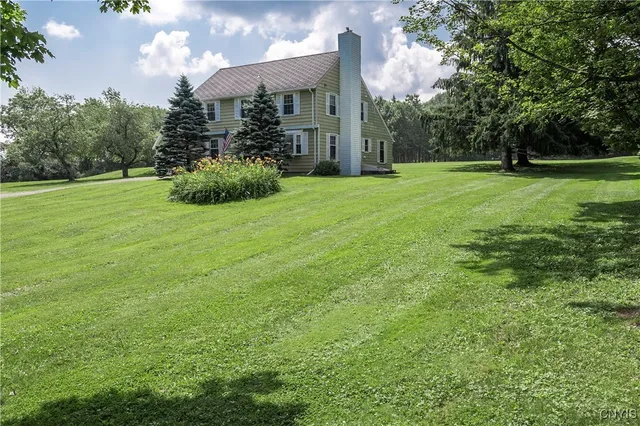 $300,000 | 8762 Grange Hill Road, Paris, NY 13456