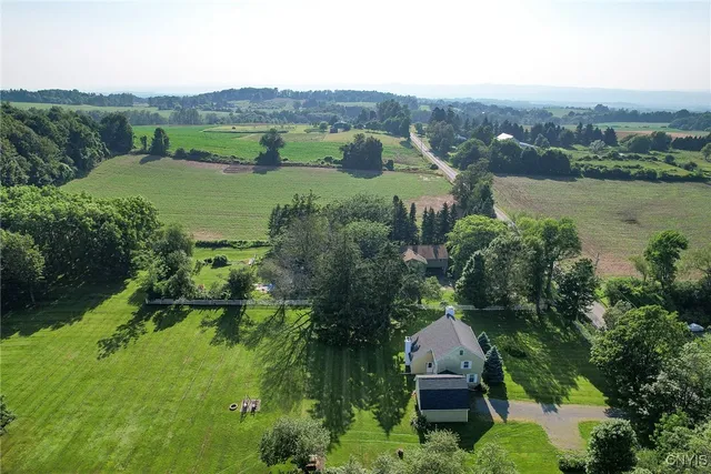 $300,000 | 8762 Grange Hill Road, Paris, NY 13456