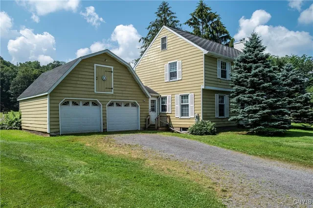 $300,000 | 8762 Grange Hill Road, Paris, NY 13456