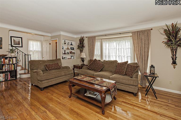 2398 Charney Road Cleveland, OH 44118 - Photo 2 of 18 Gallery Image 2