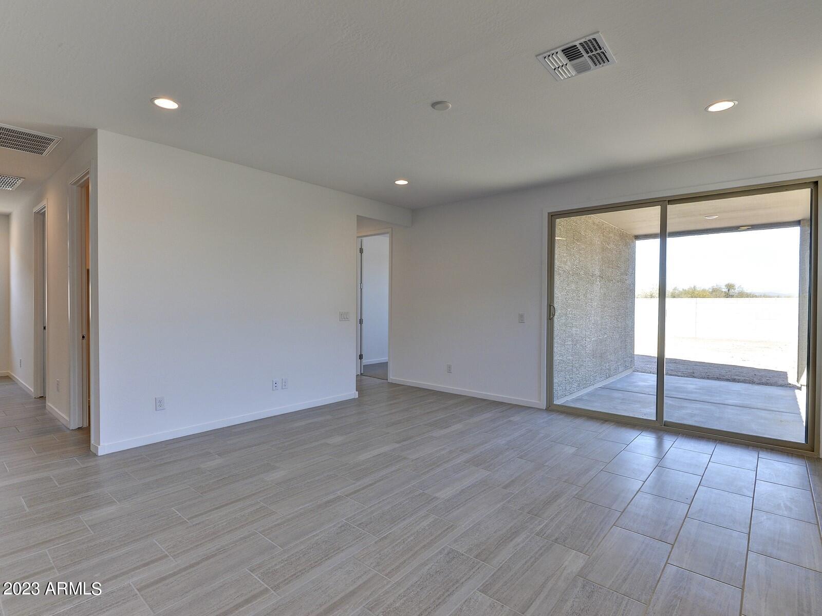 17368 West Red Fox Road Surprise, AZ 85387 - Photo 10 of 26 010_Living