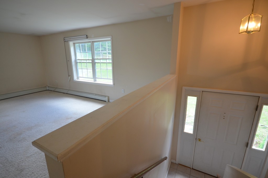 17 Bay Path Road Belchertown, MA 01007 - Photo 4 of 28