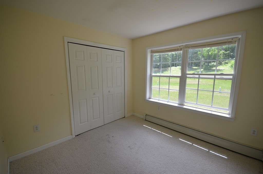 17 Bay Path Road Belchertown, MA 01007 - Photo 10 of 28