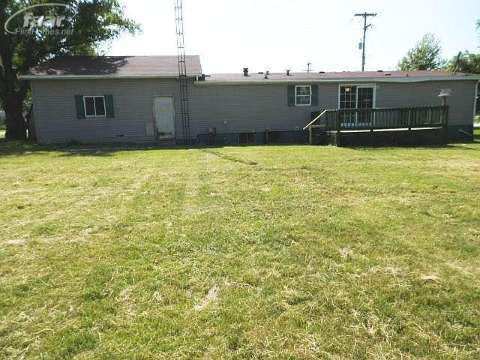 9023 Sharp Road Swartz Creek, MI 48473 - Photo 8 of 9 20367582-7.JPG