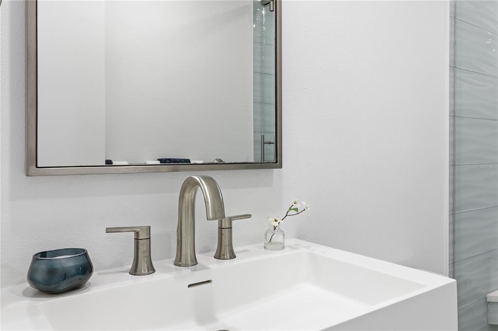 226 Golden Gate Point, Unit 34 Sarasota, FL 34236 - Photo 31 of 50