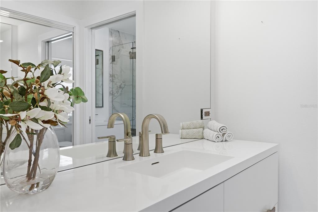 226 Golden Gate Point, Unit 34 Sarasota, FL 34236 - Photo 38 of 50