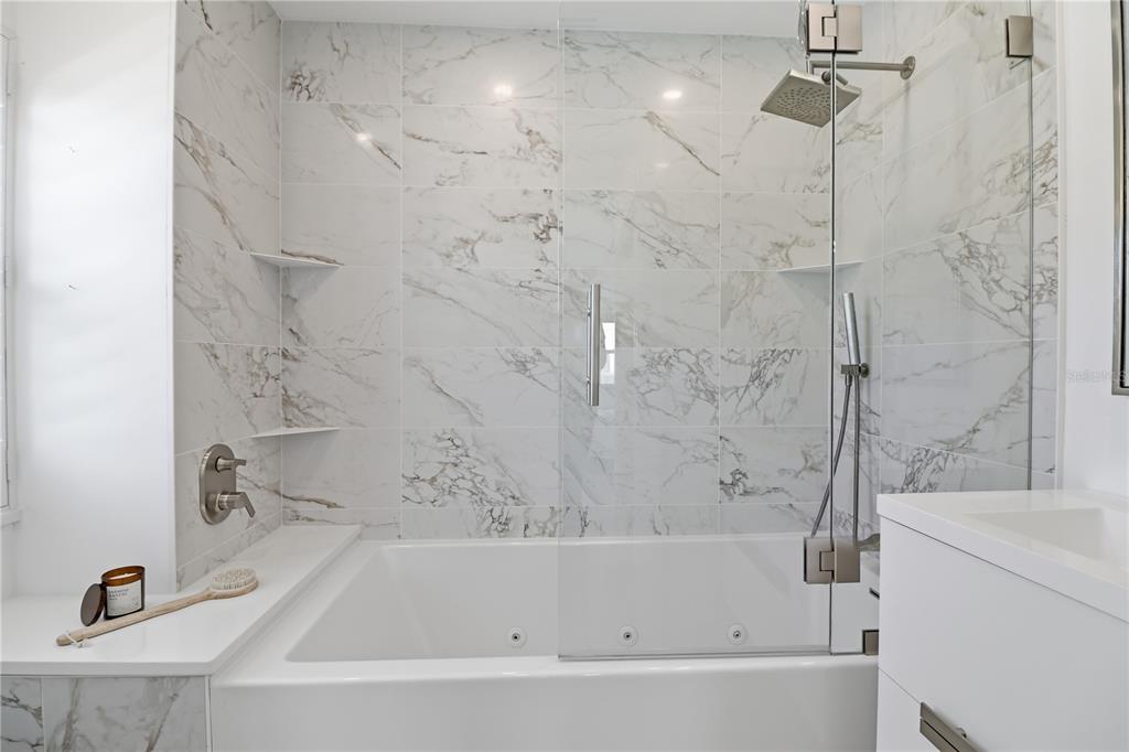 226 Golden Gate Point, Unit 34 Sarasota, FL 34236 - Photo 40 of 50