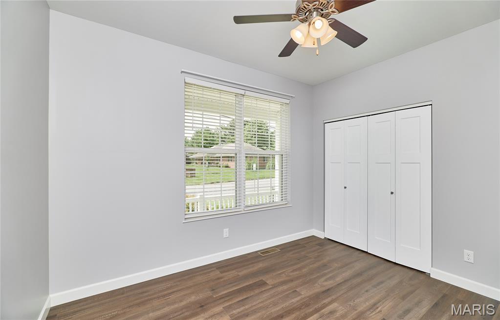 327 East 4th Street Waterloo, IL 62298 - Photo 21 of 29