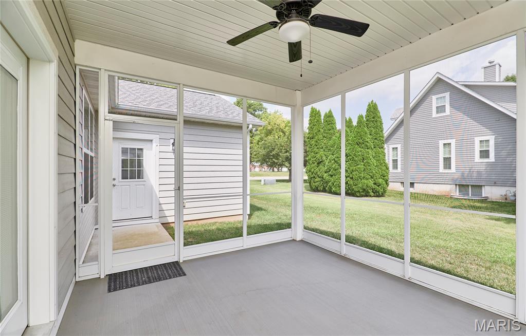 327 East 4th Street Waterloo, IL 62298 - Photo 25 of 29