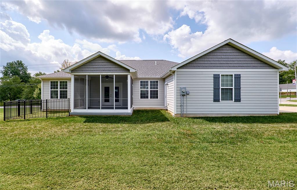 327 East 4th Street Waterloo, IL 62298 - Photo 27 of 29