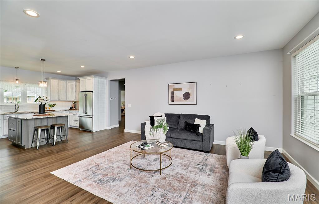 327 East 4th Street Waterloo, IL 62298 - Photo 8 of 29