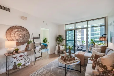 $479,000 | 425 West Beech Street, Unit 1353, San Diego, CA 92101