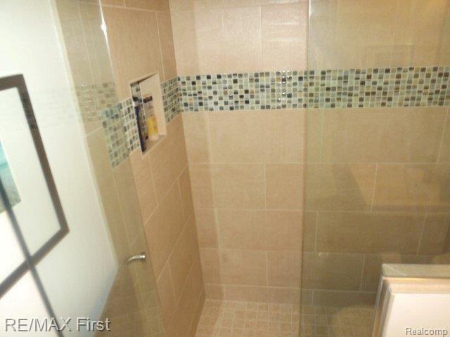 781 Bolinger Street Rochester, MI 48307 - Photo 41 of 44 DSCF5193.JPG