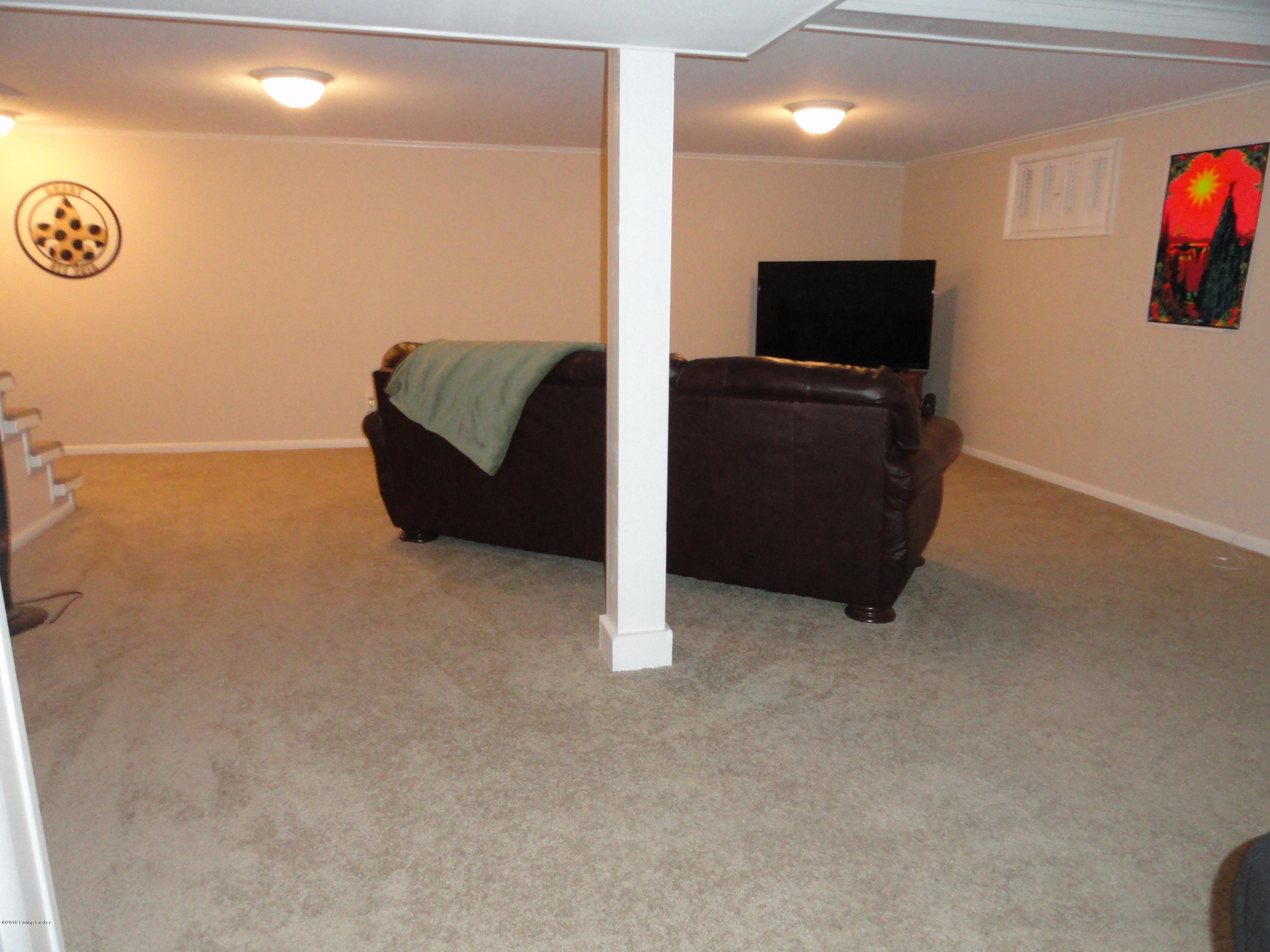 3729 Chatham Road Louisville, KY 40218 - Photo 22 of 29 DSC03884