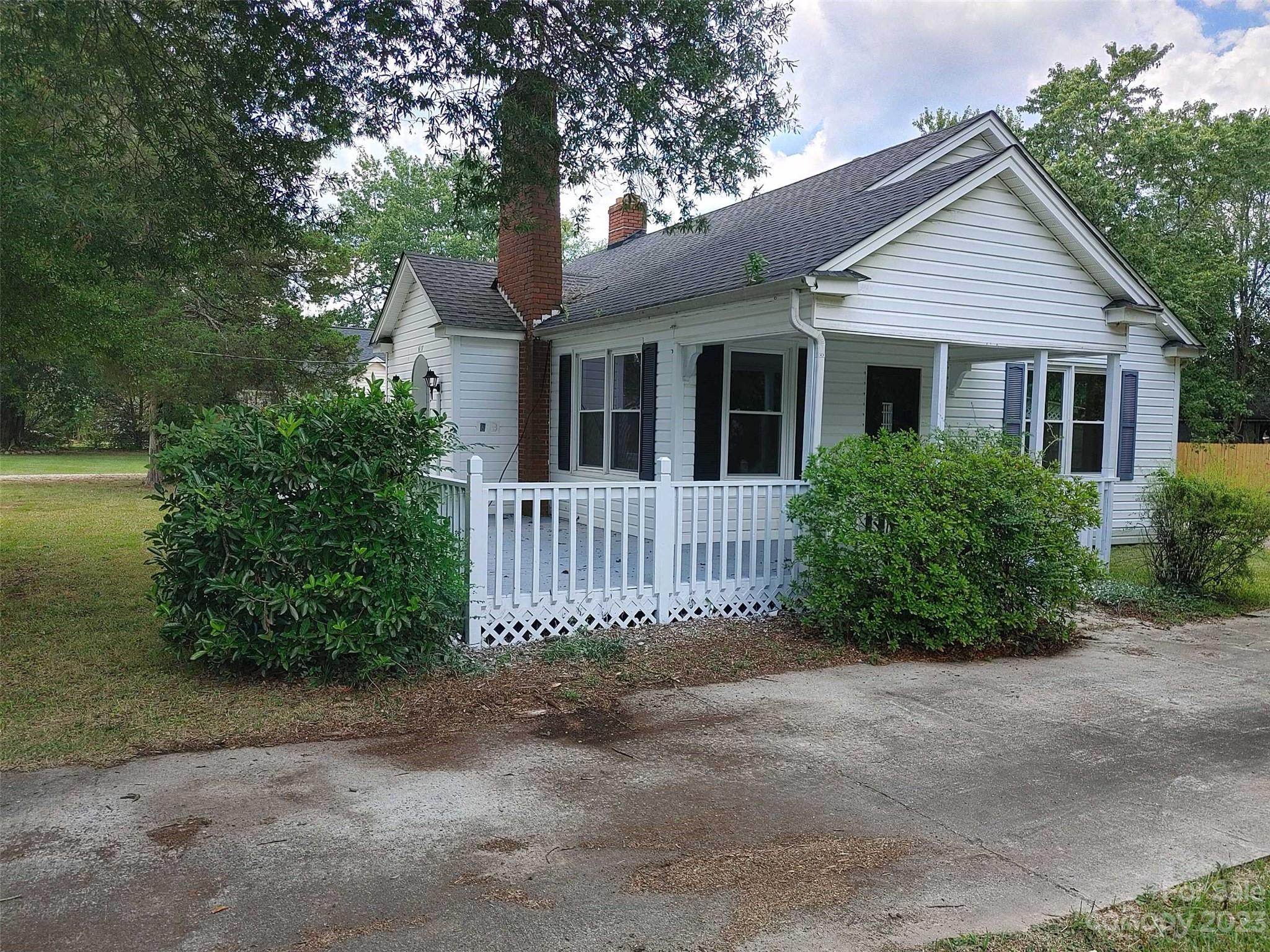 637 Still Street Chester, SC 29706 - Photo 6 of 21 Gallery Image 6