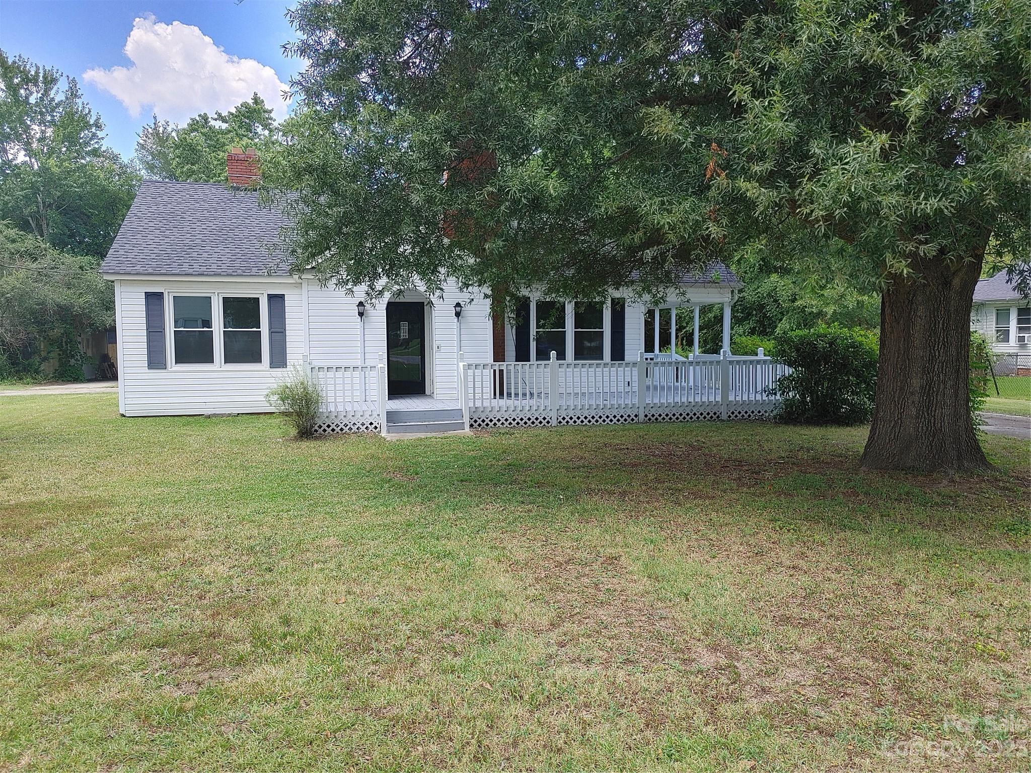 637 Still Street Chester, SC 29706 - Photo 7 of 21 Gallery Image 7