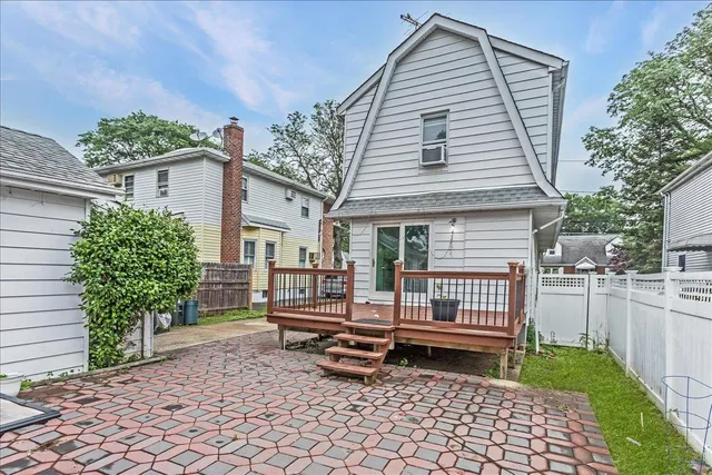 $749,000 | 517 North 2nd Street, New Hyde Park, NY 11040
