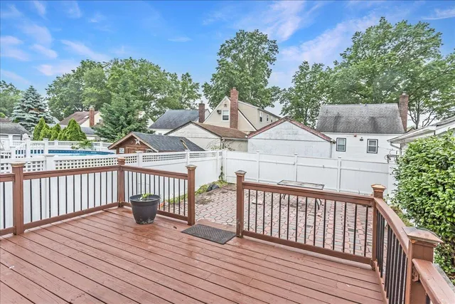 $749,000 | 517 North 2nd Street, New Hyde Park, NY 11040