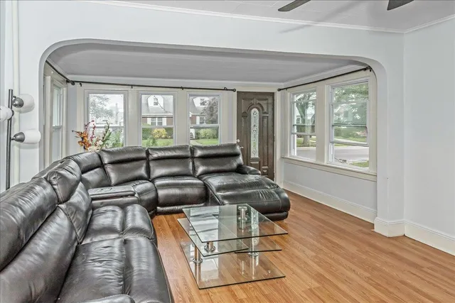 $749,000 | 517 North 2nd Street, New Hyde Park, NY 11040