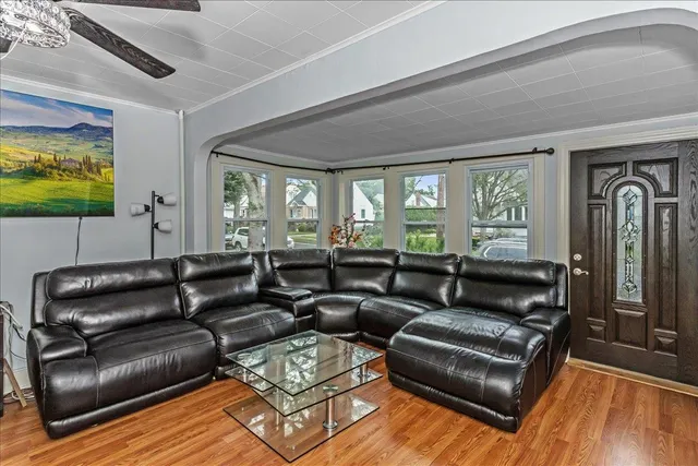 $749,000 | 517 North 2nd Street, New Hyde Park, NY 11040