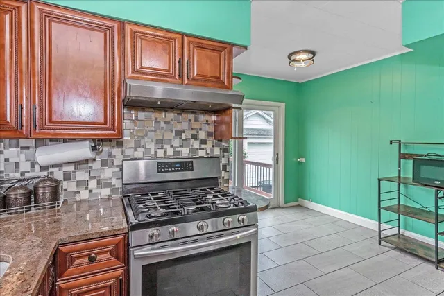 $749,000 | 517 North 2nd Street, New Hyde Park, NY 11040