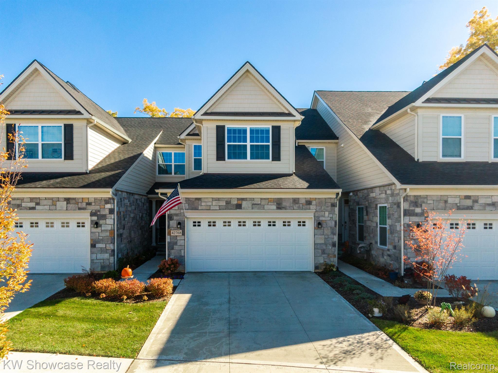 42768 Cardinal Way Novi, MI 48375 - Photo 1 of 42 42768 Cardinal Way is a Newer Construction Condo.