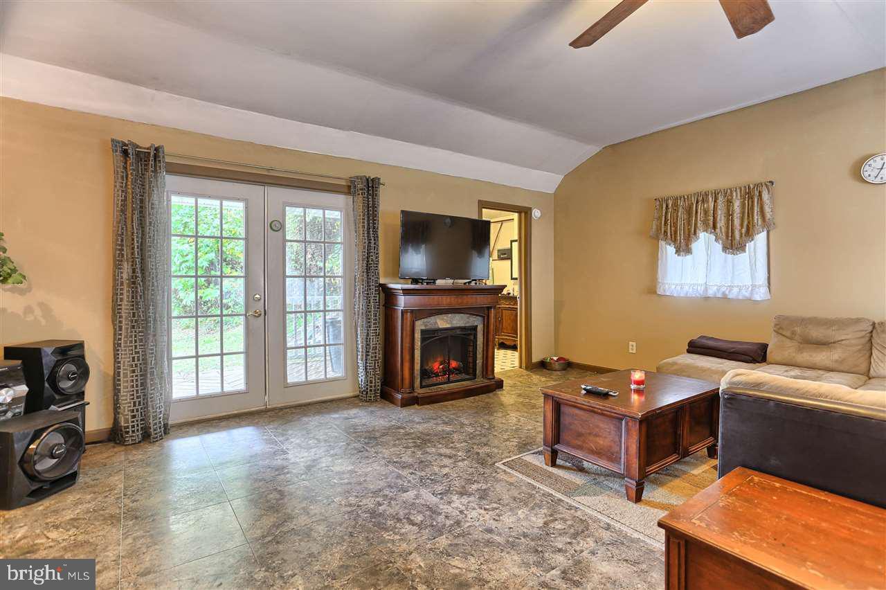 1790 Old Trail Road Liverpool, PA 17045 - Photo 9 of 25 Gallery Image 9