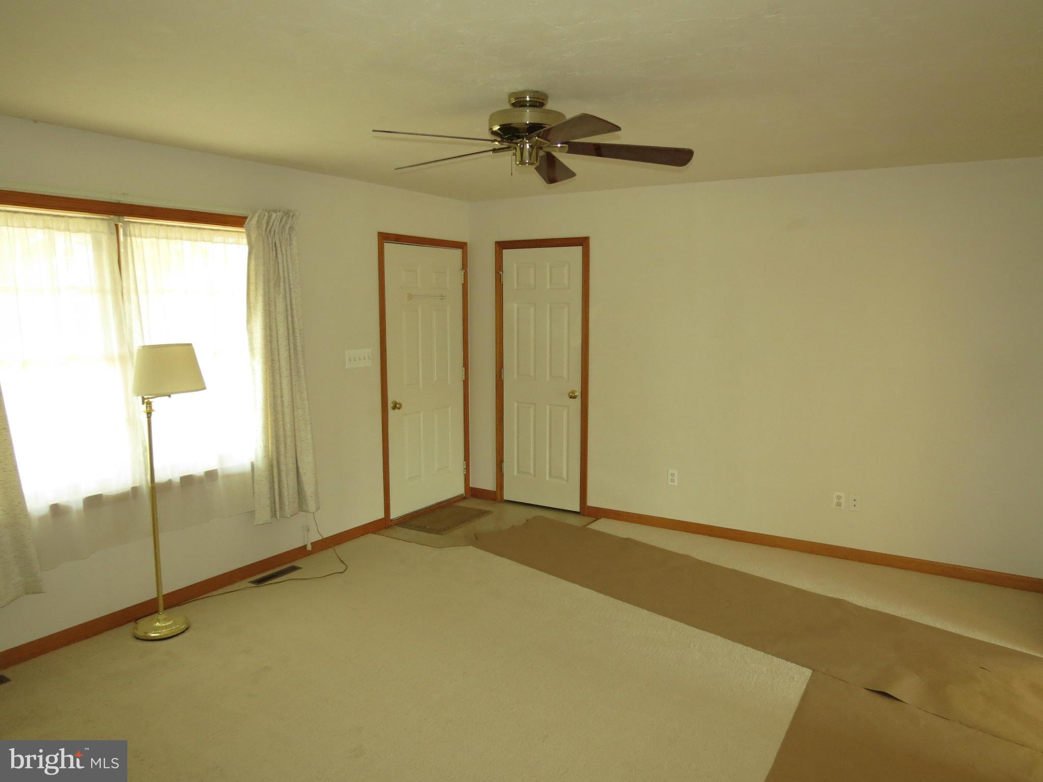 641 Oak Tree Road Sykesville, MD 21784 - Photo 11 of 30 Living Room