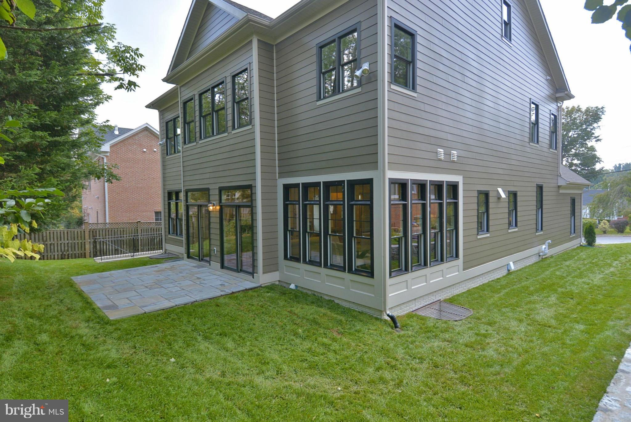 8519 Pelham Road Bethesda, MD 20817 - Photo 27 of 27 Exterior (Rear)