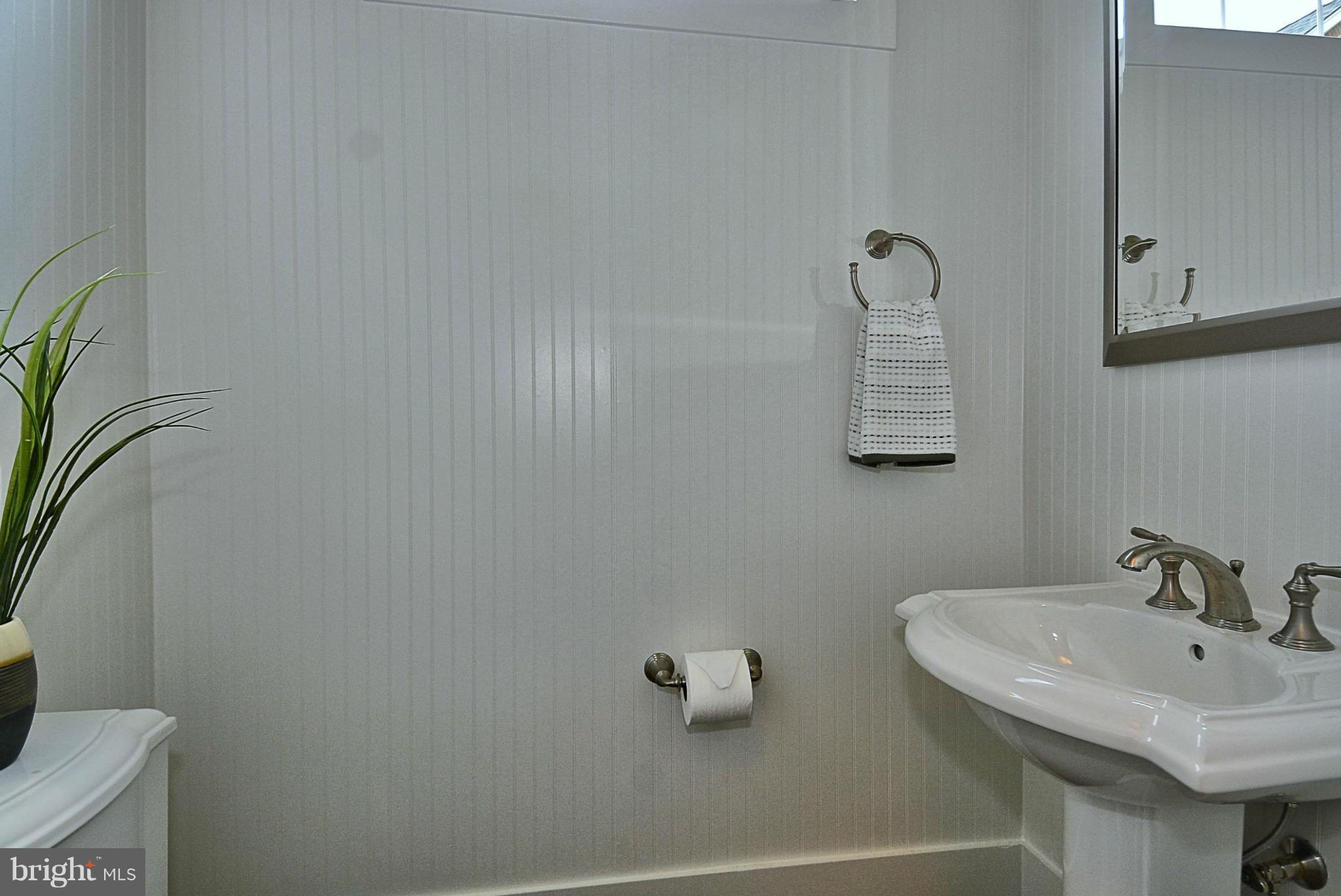 8519 Pelham Road Bethesda, MD 20817 - Photo 10 of 27 Bath