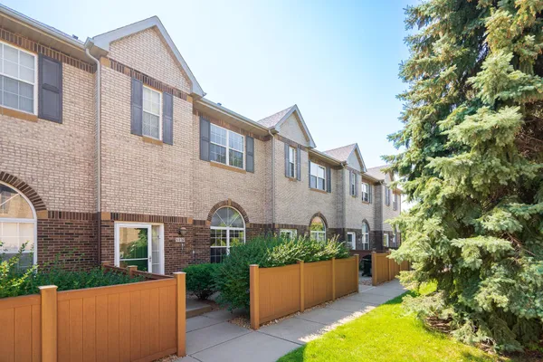 $2,595 | 6459 Regency Lane, Eden Prairie, MN 55344