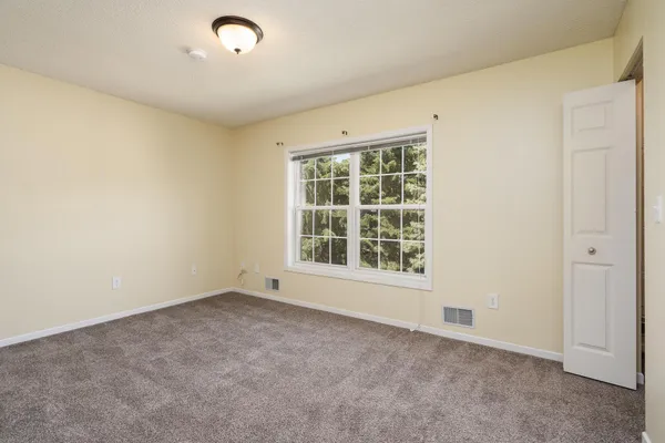 $2,595 | 6459 Regency Lane, Eden Prairie, MN 55344