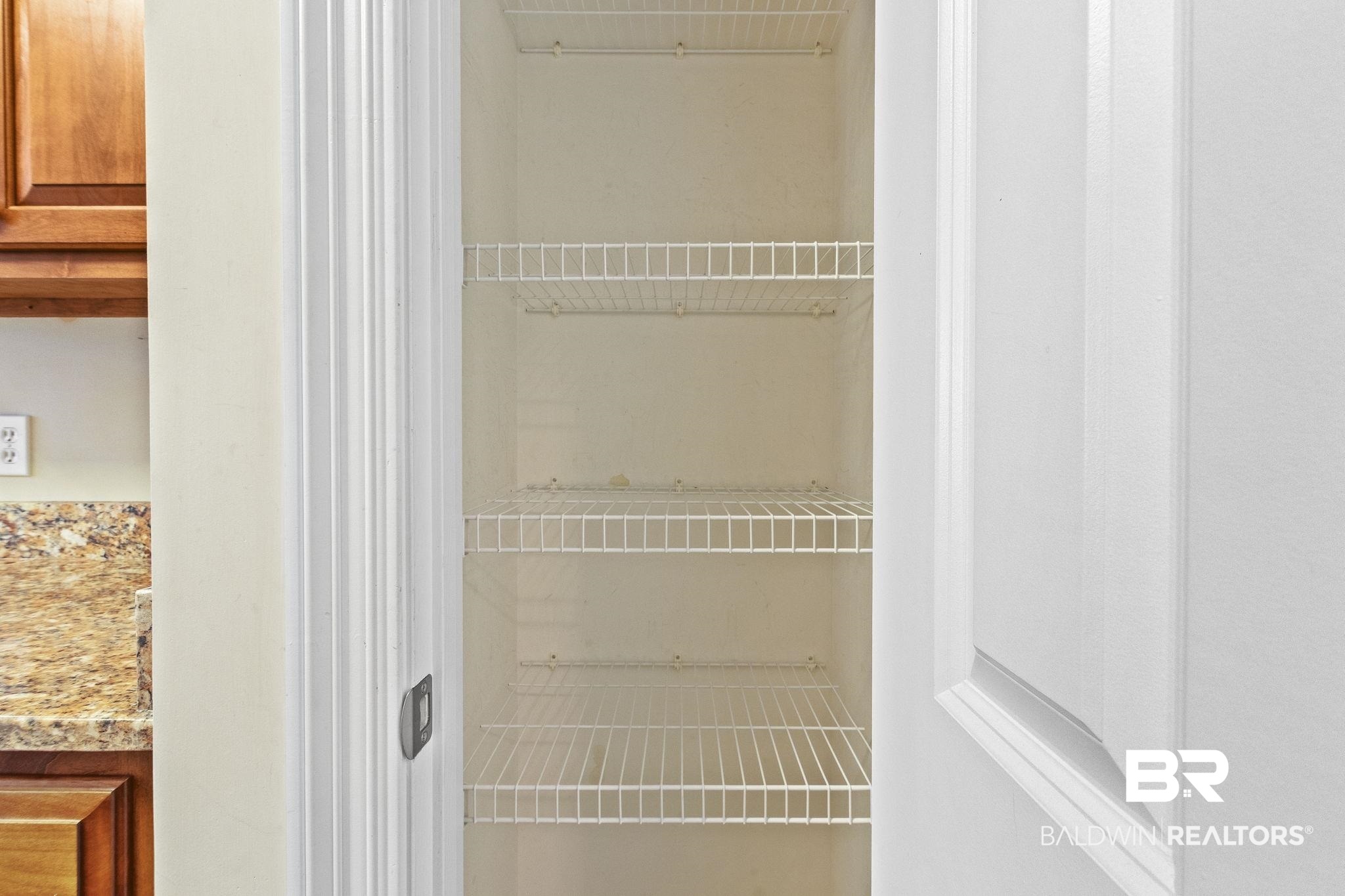 134 Hawthorne Circle Fairhope, AL 36532 - Photo 21 of 45 Kitchen Pantry Storage