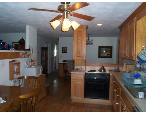 8 Iroquois Road Danvers, MA 01923 - Photo 19 of 20 Gallery Image 19
