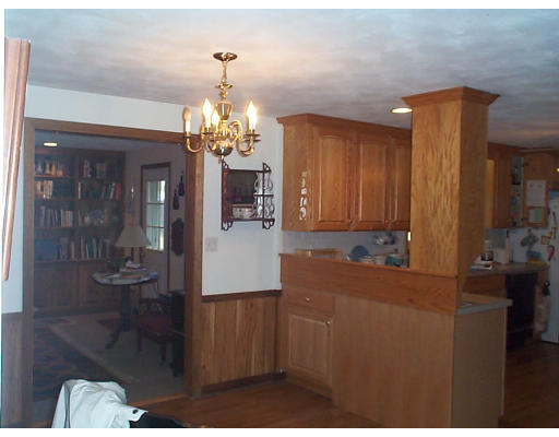 8 Iroquois Road Danvers, MA 01923 - Photo 10 of 20 Gallery Image 10