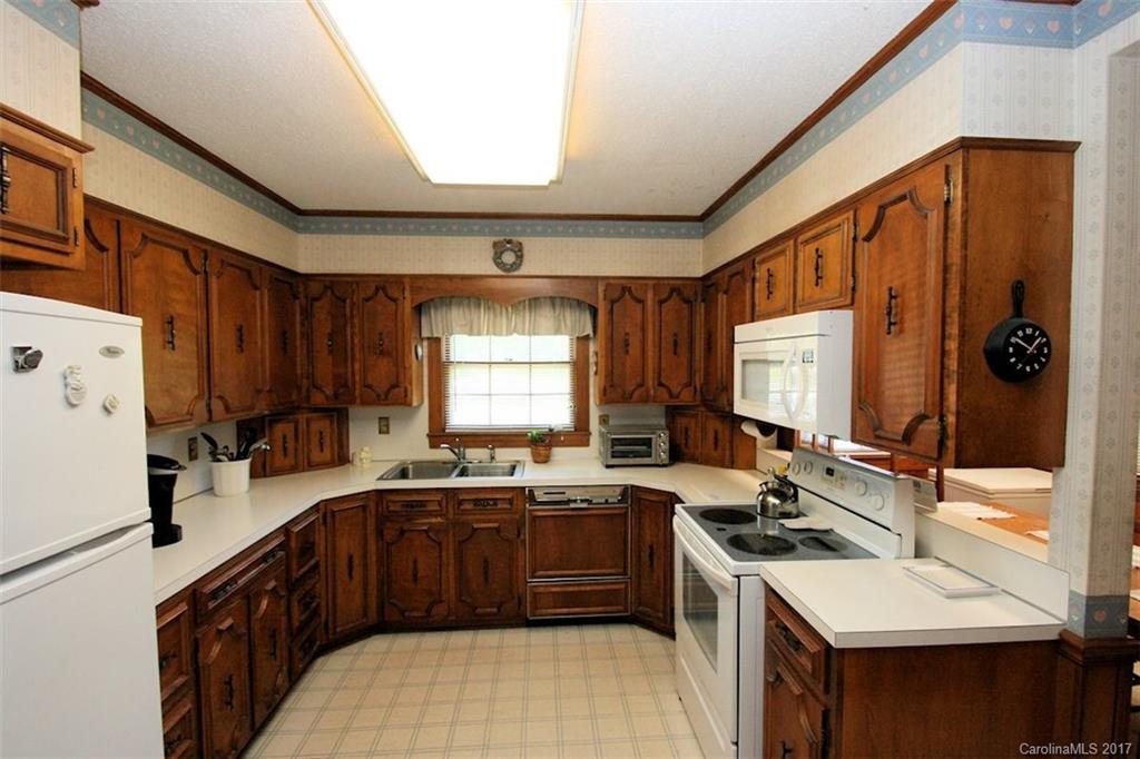 5088 Matthews Simril Road Rock Hill, SC 29732 - Photo 5 of 17 Gallery Image 5