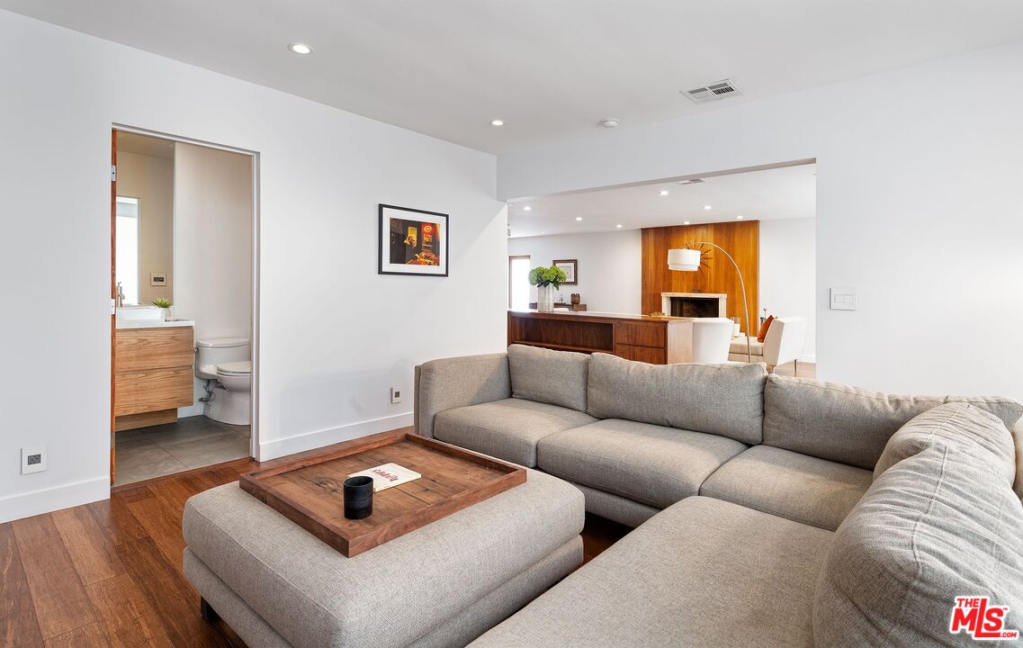 7826 West 80th Street Playa del Rey, CA 90293 - Photo 17 of 41