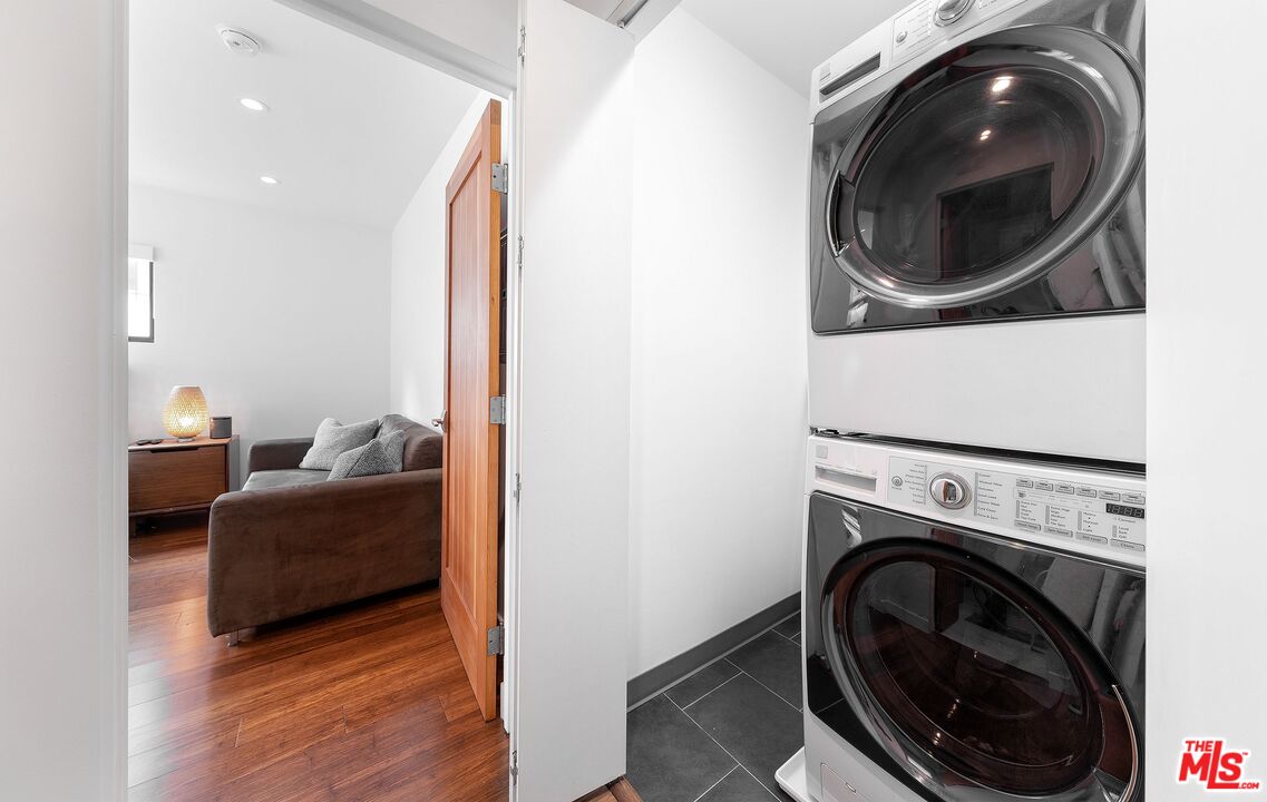 7826 West 80th Street Playa del Rey, CA 90293 - Photo 26 of 41