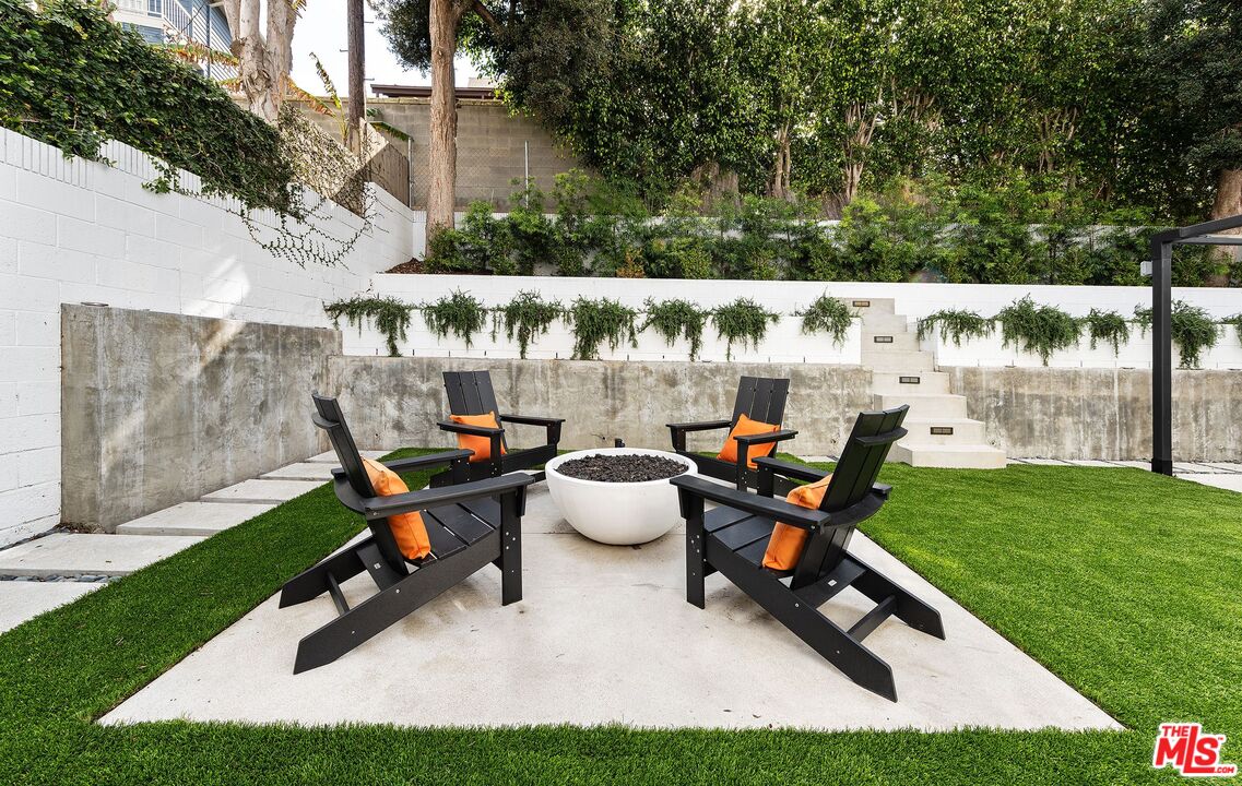 7826 West 80th Street Playa del Rey, CA 90293 - Photo 37 of 41