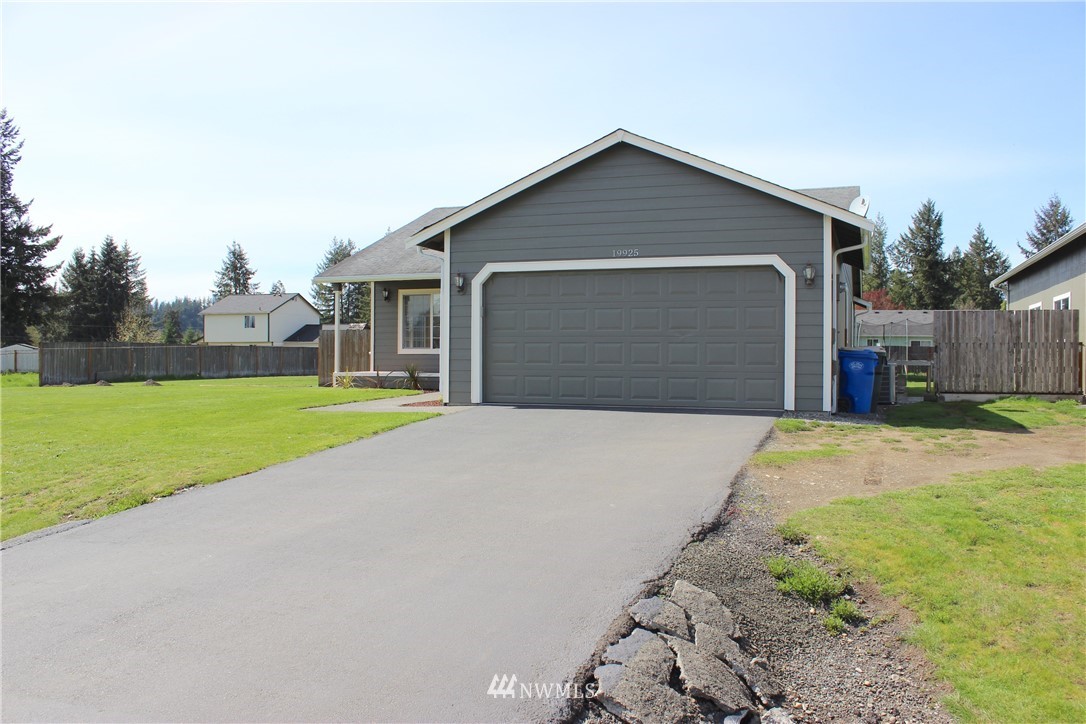 19925 Tahoma Circle Southwest Rochester, WA 98579 - Photo 3 of 24