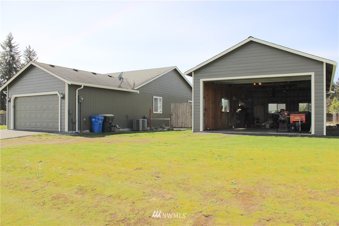 19925 Tahoma Circle Southwest Rochester, WA 98579 - Photo 4 of 24